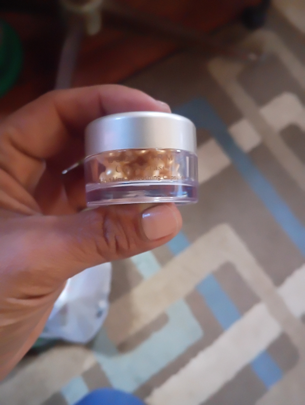 NEW Crepe Erase 4-in-1 Line Smoothing Capsules - Targeted Treatment